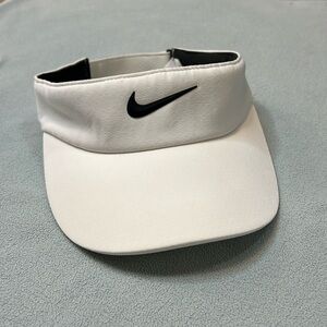 Nike Dri-Fit Visor, One size fits Most, White with black logo, New Without Tags